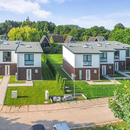 Baltic Village-damp *